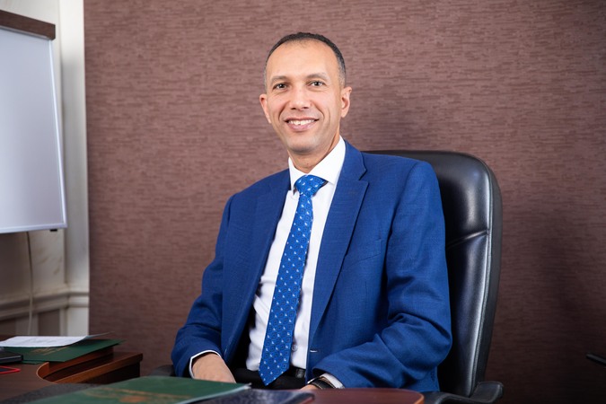 دكتور عمرو محمود